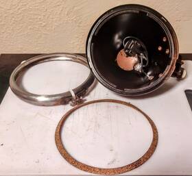 809726 Cushman 1950s 12 Volt Headlight Trucksters And Scooters