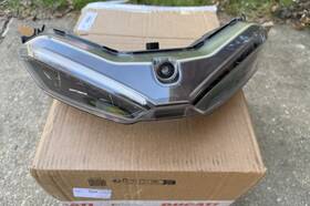 52010671d Ducati 2025-2026 Panigale V2 Headlight Broken For Parts
