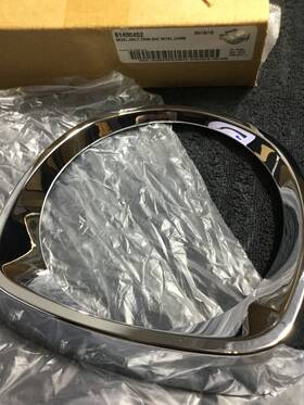 61400452 Harley-davidson Softail 114 Fat Boy 2017 - 2019 Headlight Chromen Trim Oem New