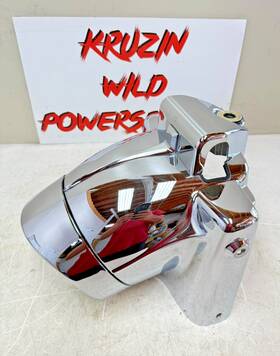 67692-03a Harley-davidson 2007 Roadking Oem Headlight Nacelle Chrome Nice Hd Parts