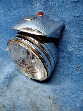 67809-66 Harley-davidson Early Ironhead Sportster Headlight Brow Xlch Xlh Guide