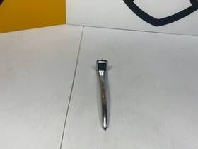 67868-94 Harley-davidson 44128 Oem Road King Nacelle Spear Trim P/n #67868-94