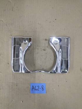 69335-03a Harley-davidson 2003-2004 Cvo Deuce Headlight Fork Chrome Trim Piece