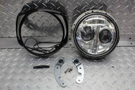 7471197 Harley-davidson 2016 Street Glide Cvo Flhxse Single Headlight With Trim