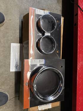 9622 Harley-davidson 9627 99. 9 Davison Headlight Trimming And Passing Lamp Trim Rings