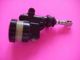 43500-371-672 Honda Nos Gl1000 Rear Master Cylinder