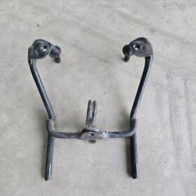 61310-968-000 Honda 1984 1985 Atc125m Atc110 Headlight Case Bracket
