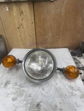 Hm-7m Honda H1583 1968-1969 Cb 350 Headlight Bucket And Blinkers