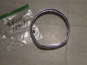 35111-15613 Suzuki T500 Cobra/t500/t350/t305/tc305/t250 Headlight Rim/ring