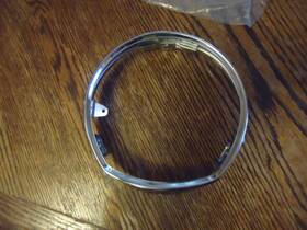 35111-33610 Suzuki Nos Genuine Headlight Rim Gt380 1972 Factory New Old Stock