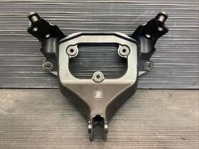 6777-8996 Suzuki 2019 Gsxr1000 Front Fairing Stay Bracket Cage Oem #730245