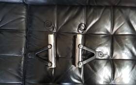 2700387 Triumph Headlight Bracket For Air-cooled Thruxton 900. Includes Rubber Fittings