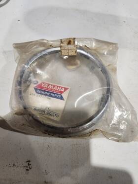 202-84300-61-81 Yamaha Nos Oemyamaha Yl2 Yl2c Yl2cm 1967-68 Headlight Rim Trim 164-84315