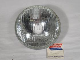235-84320-60 Yamaha Nos Headlight Lens 1969 R3 1970 Ds6