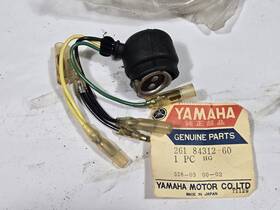 261-84312-60 Yamaha Nos Oem Headlight Socket 1969 At1