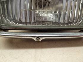 2h7-84320-60 Yamaha Square Headlight Headlamp Sealbeam Oem With Trim 15540