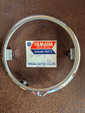 L2-2102-c Yamaha Nos Headlight Rim #