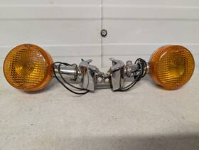 Yha327 Yamaha Pair Of Motorcycle Turn Signals With Lenses. Vintage Oem